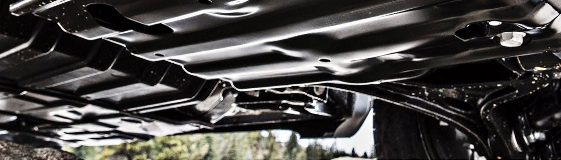 سینی زیر موتور ولوو XC60 2012 